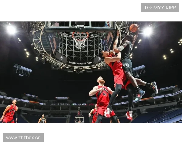 爱德华兹谈麦丹扣篮杀死比赛：他总爱弹一下再扣这种风格太帅了